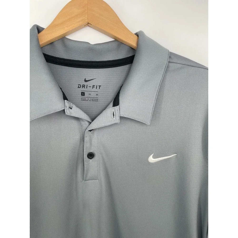 Nike Dri-Fit Polo Shirt Men Size XL Golf Short Sleeve Grey Performance Swoosh